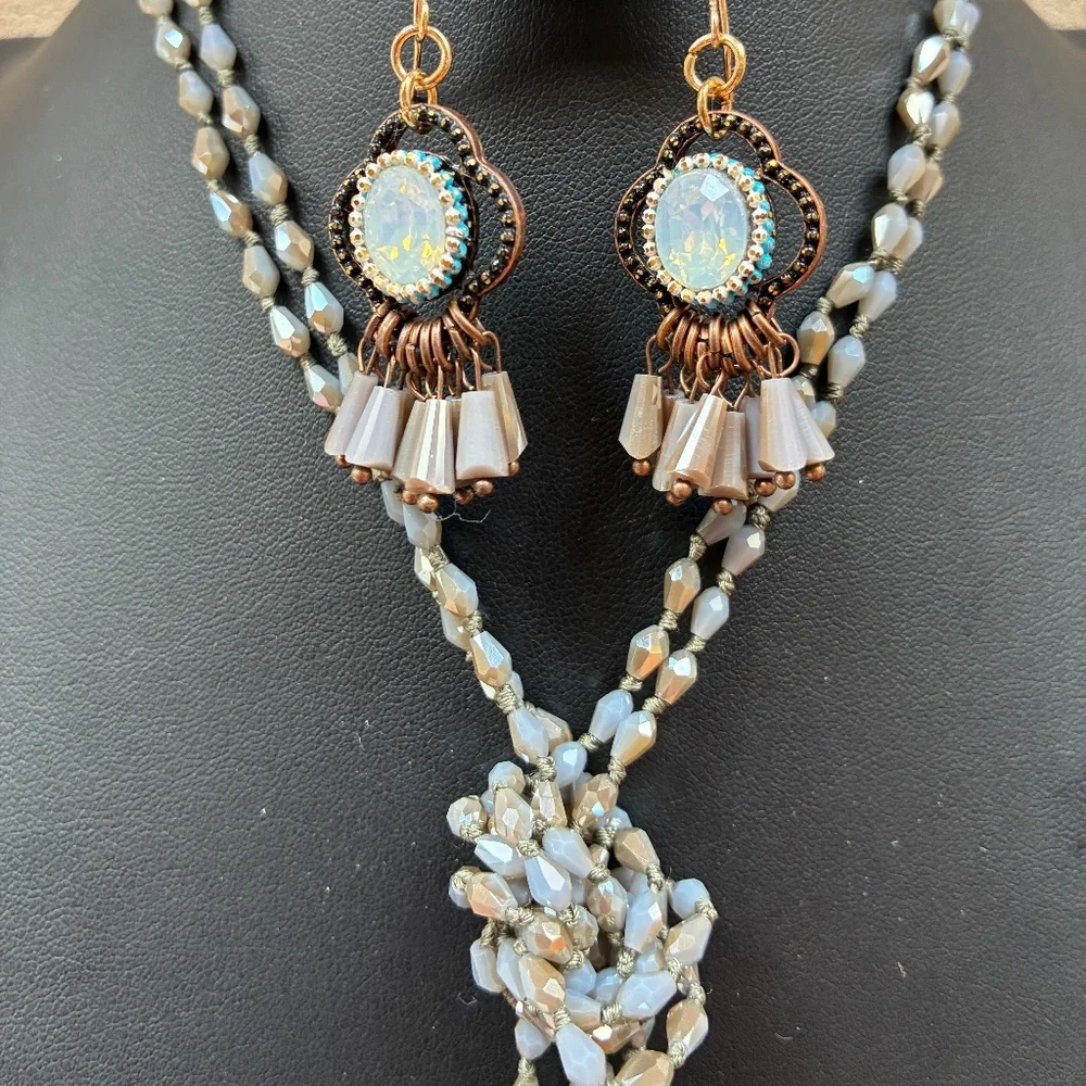 [Video] Versatile Sparkle Cut Necklace Duo + Earrings - Picture 3 of 5